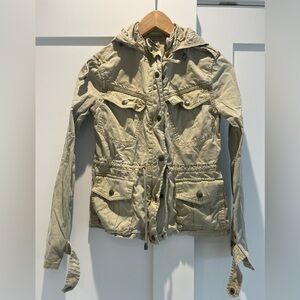 Women’s tan spring jacket